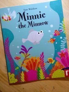  Cuento en inglés infantil Minnie the Minnow