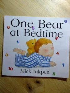  El mejor libro en inglés para niñosOne Bear at Bedtime