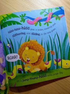 El mejor libro y cuento en inglés para niños pagina roar roaring